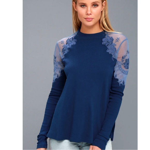 Free People Daniella Embroidered Blue Top Sz Medium - Picture 3 of 16